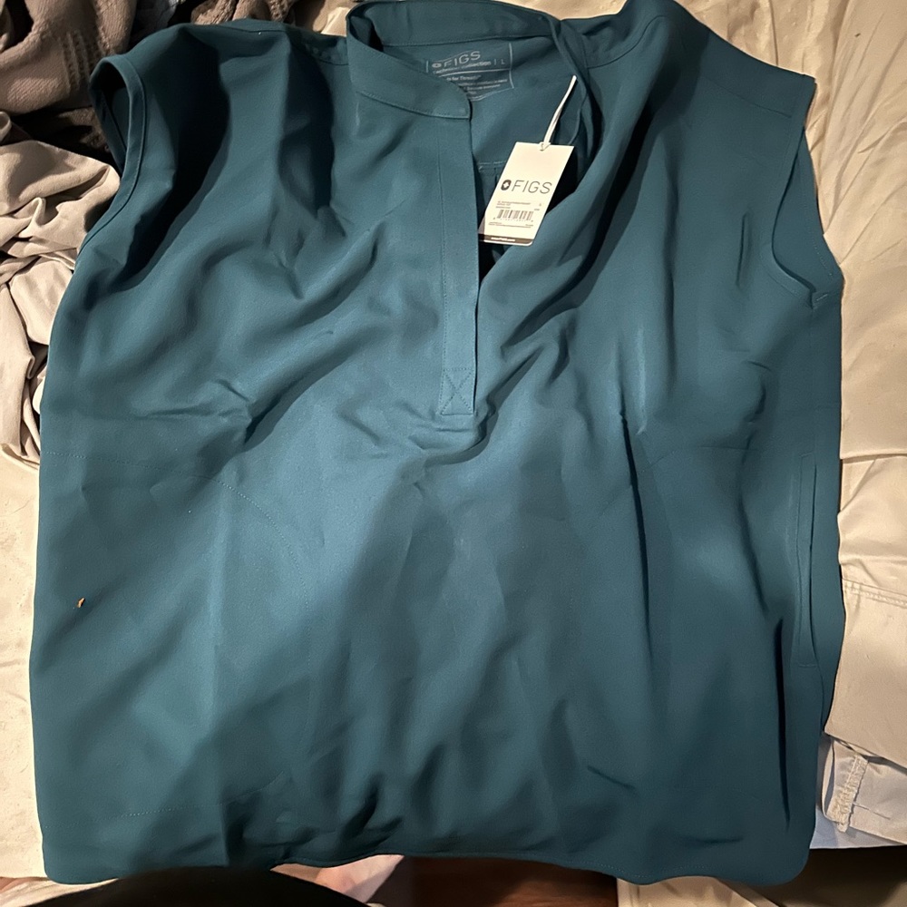 Figs Rafaela Caribbean Blue Scrub Top Large BNWT